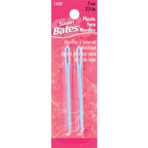 Susan Bates Plastic Yarn Needles 2.75 inch 2 Per Pkg 1 pack of 2 Skeins