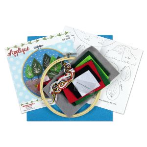 Design Works Felt Applique Kit 6 inch Round Car Scene