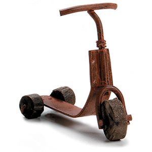 Timeless Miniatures Rusty Scooter